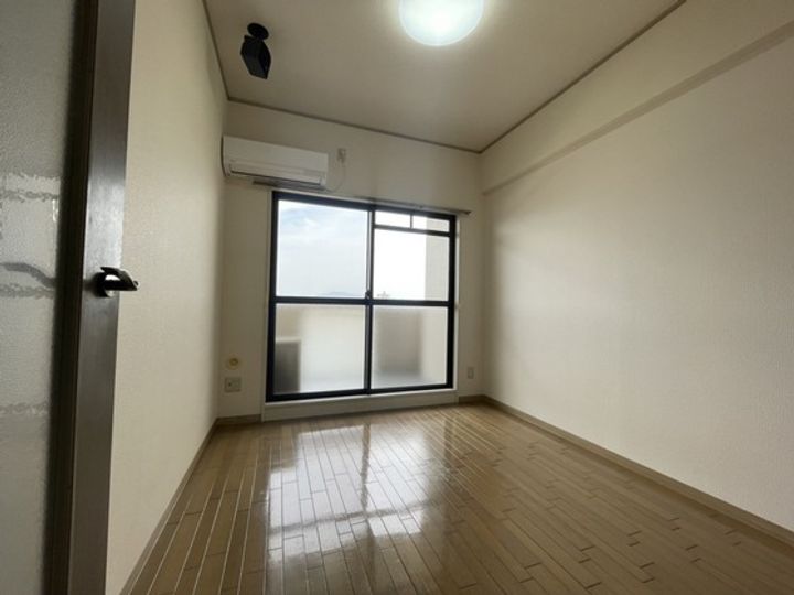 トーカンキャステール己斐本町の居間