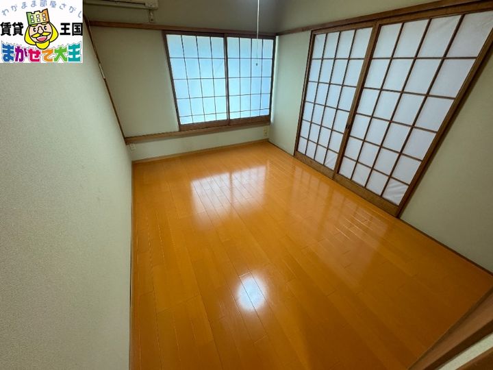 新宅嶋アパートの内装