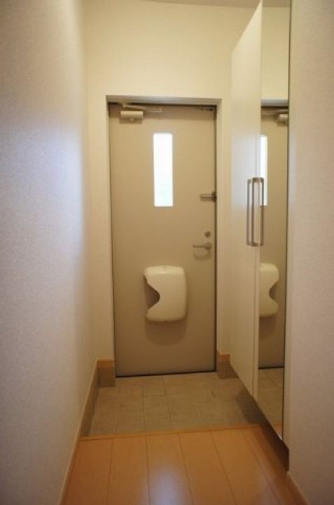 福島県二本松市表2(アパート)の賃貸物件の玄関