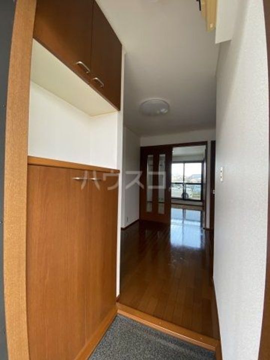 サンパレス山下Bの玄関