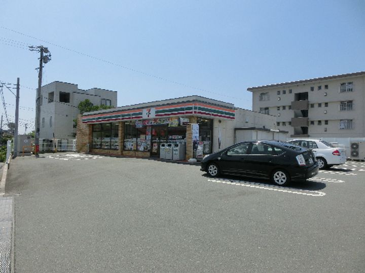 ルグラン山手の周辺