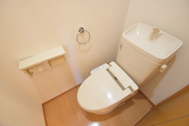 カーム郡元の内装
