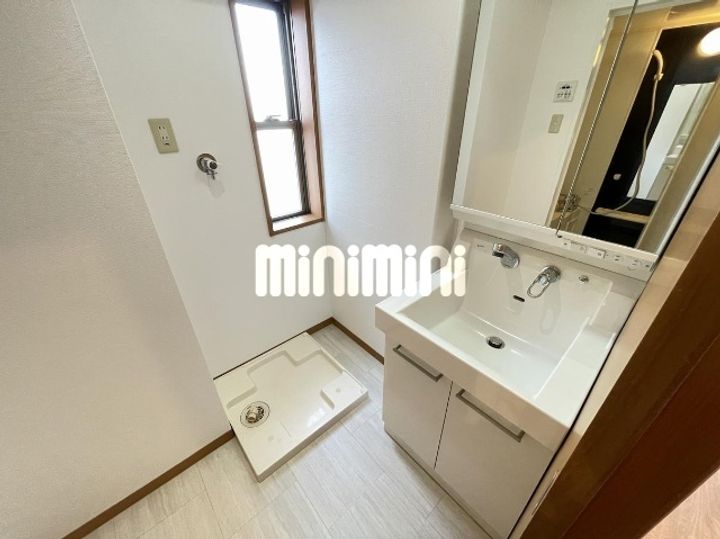 環BUILD (タマキビル)の内装