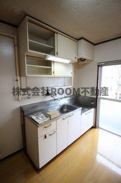 サンコーポラス都城IIのキッチン