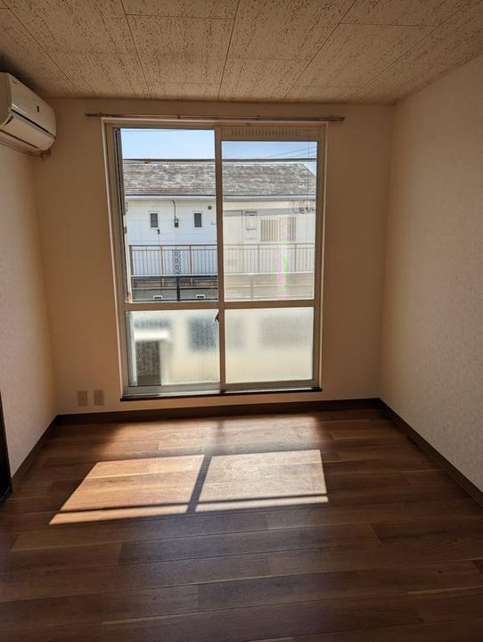 ニューアネックスC棟の居間