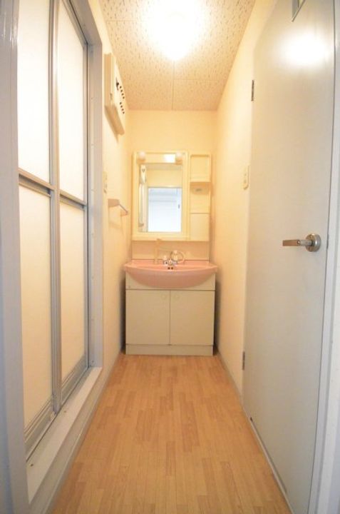 リマーカーブル己斐の内装