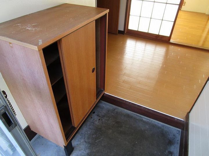 桝形コーポの玄関