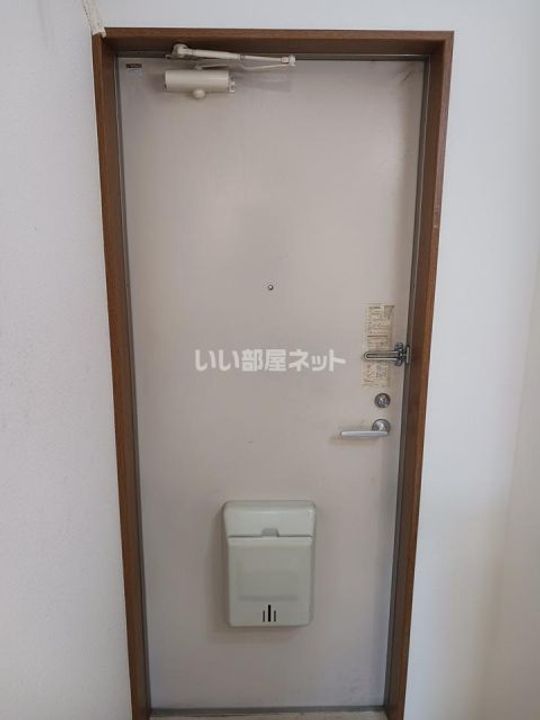 LENOX Residenceの玄関