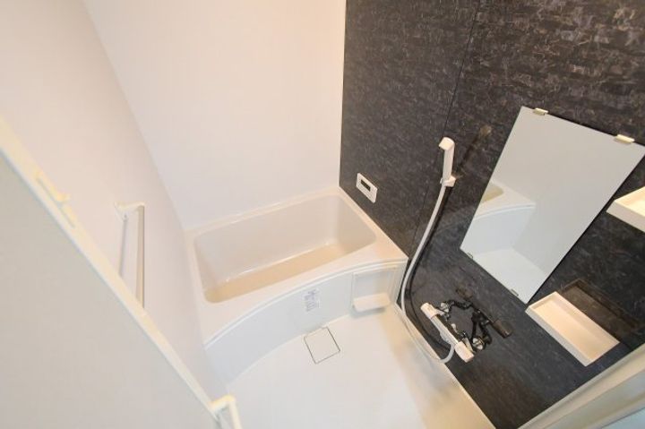 レヴァレント黒崎の風呂