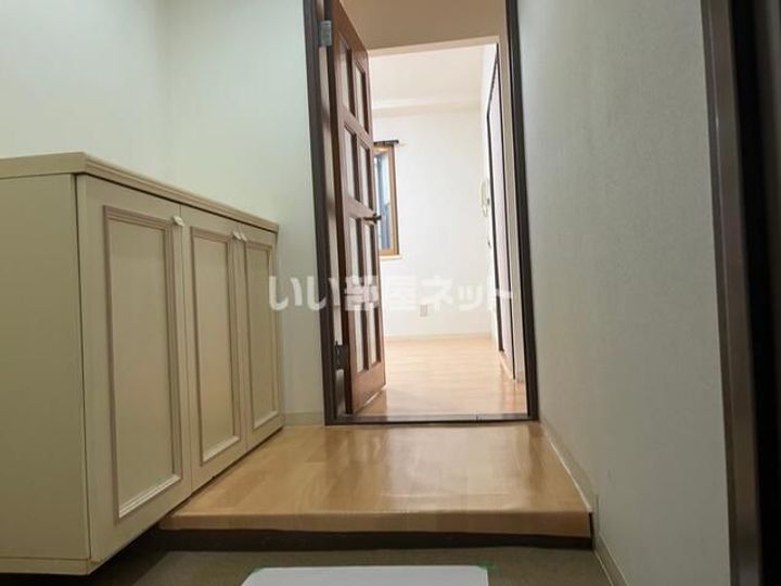 埼玉県深谷市上野台(アパート)の賃貸物件の玄関