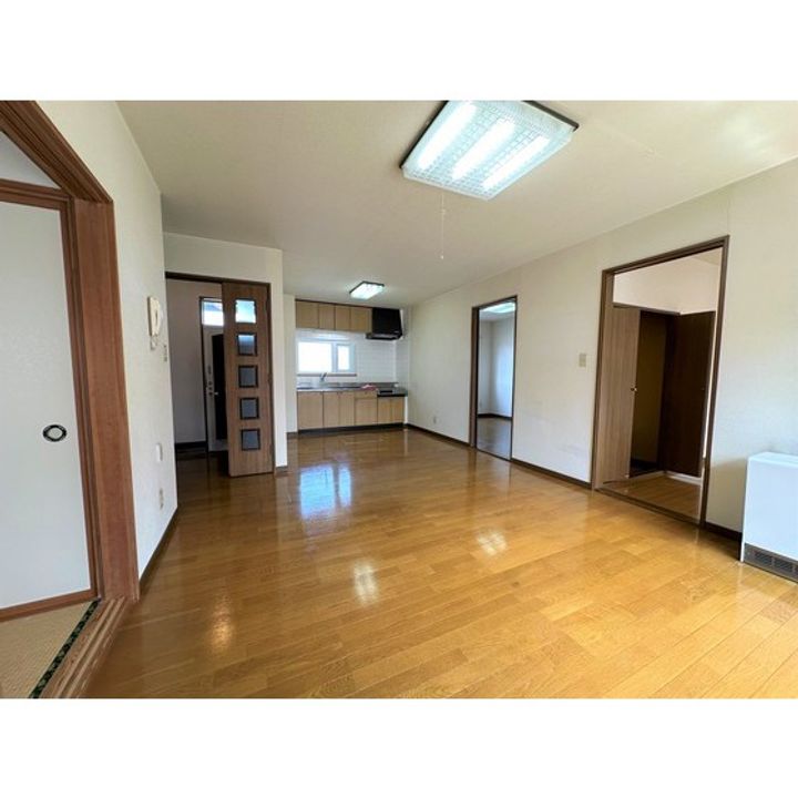 ライズィングサンの居間