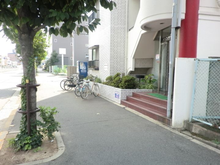 メゾンササキ2の地図