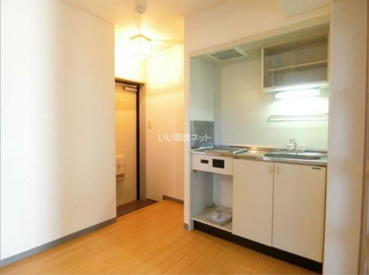 河辺マンションの内装