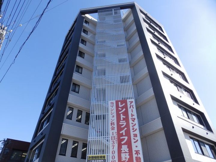 レ・コンフォーティ長野駅東の外観