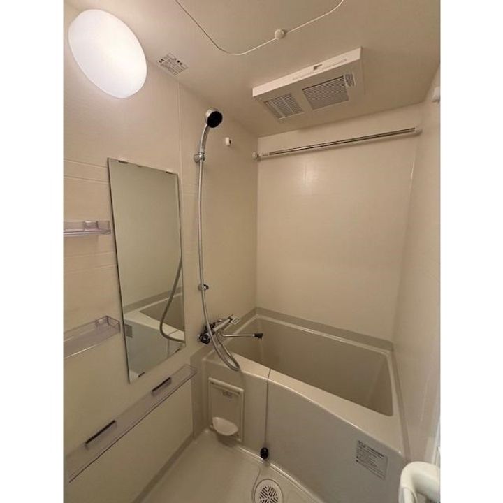 MAXIV CROS 江坂の風呂