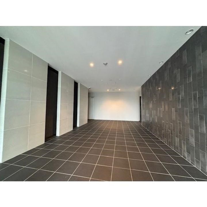 MAXIV CROS 江坂の地図