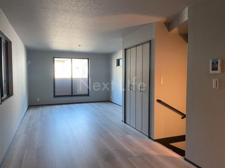 神奈川県横浜市港北区日吉4(一戸建)の賃貸物件の居間