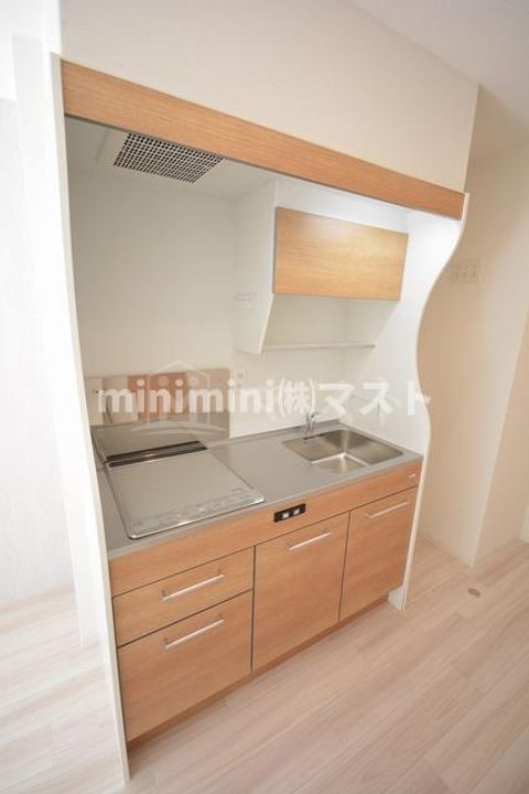 セレニテ日本橋プリエのキッチン