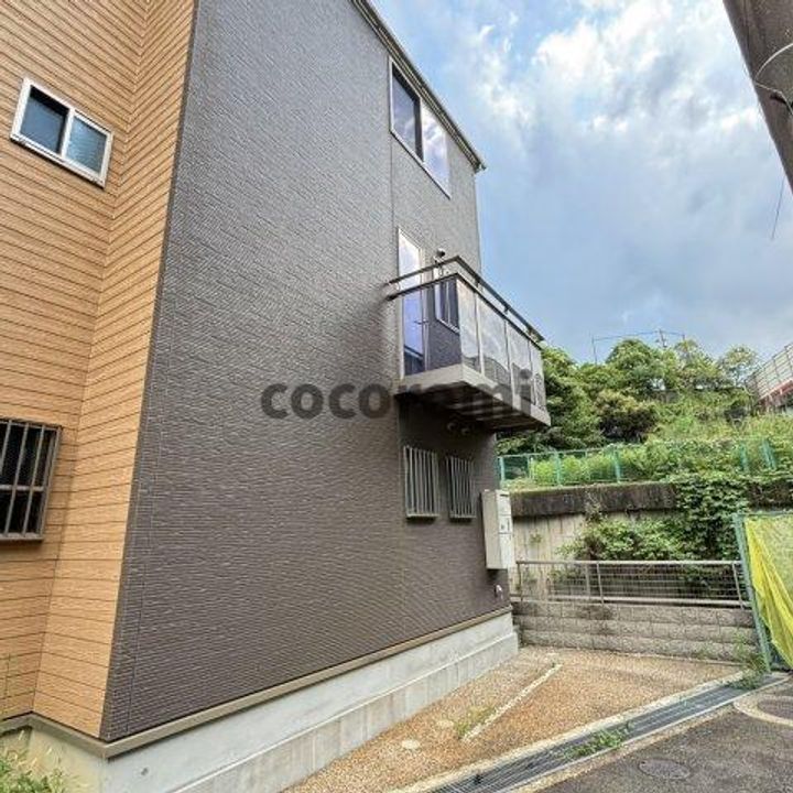 大阪府枚方市甲斐田町(一戸建)の賃貸物件の地図