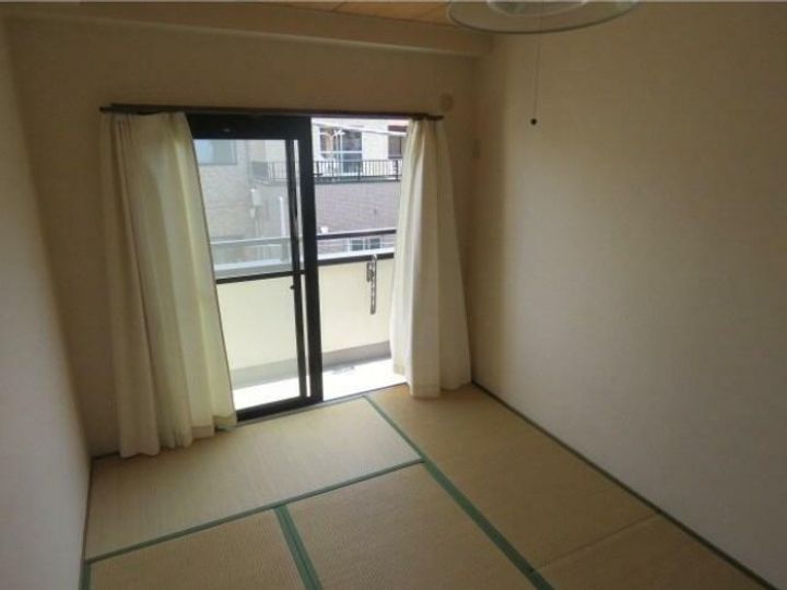 東京都狛江市岩戸北2(マンション)の賃貸物件の内装