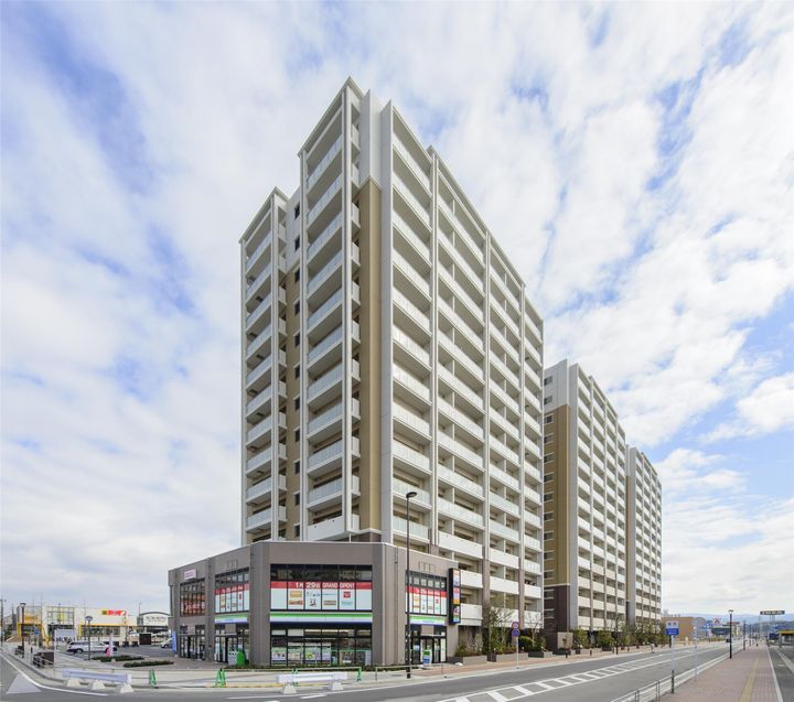 RJRプレシア新宮中央駅前の外観