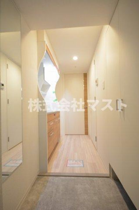 大阪府大阪市浪速区日本橋東2(マンション)の賃貸物件の玄関