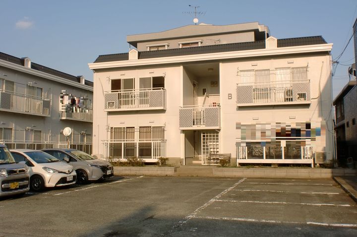 サンシャイン田迎 B棟の外観