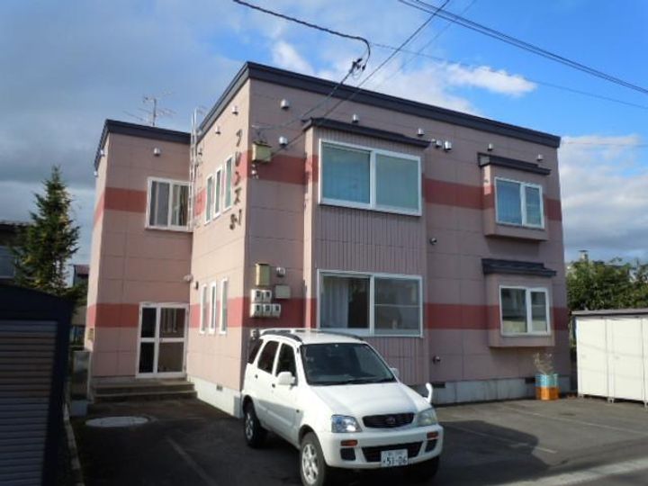 北海道旭川市新富三条1(アパート)の賃貸物件の外観