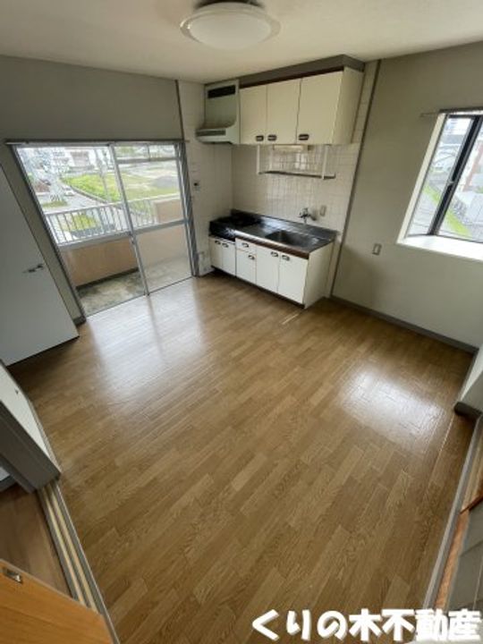 ルミウス北鳥生1の居間