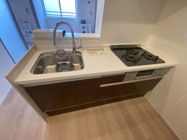 セレスティア西綾瀬のキッチン