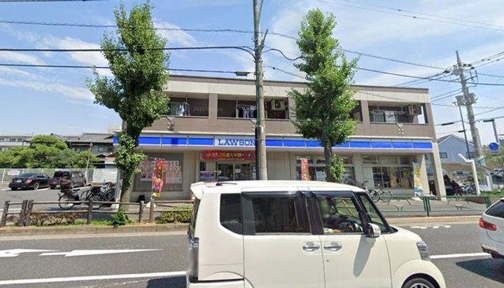 セレスティア西綾瀬の周辺