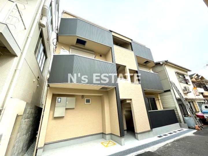 KARIN長楽町の外観