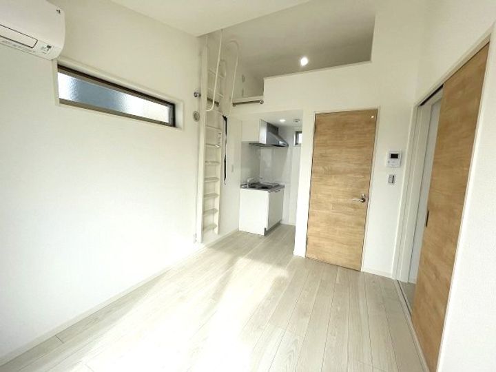 KARIN長楽町の居間
