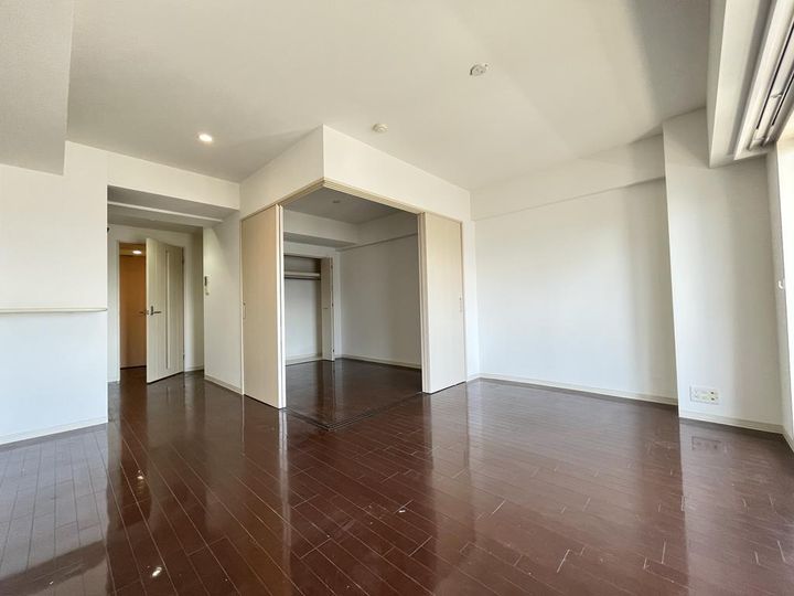 プラウドフラット河原町の居間