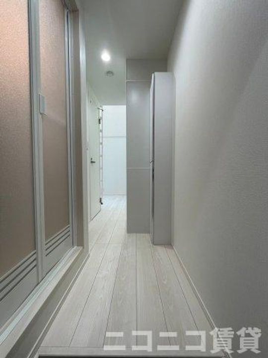 東京都新宿区弁天町(アパート)の賃貸物件の玄関