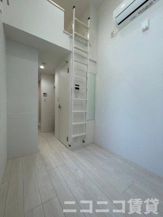 東京都新宿区弁天町(アパート)の賃貸物件の居間