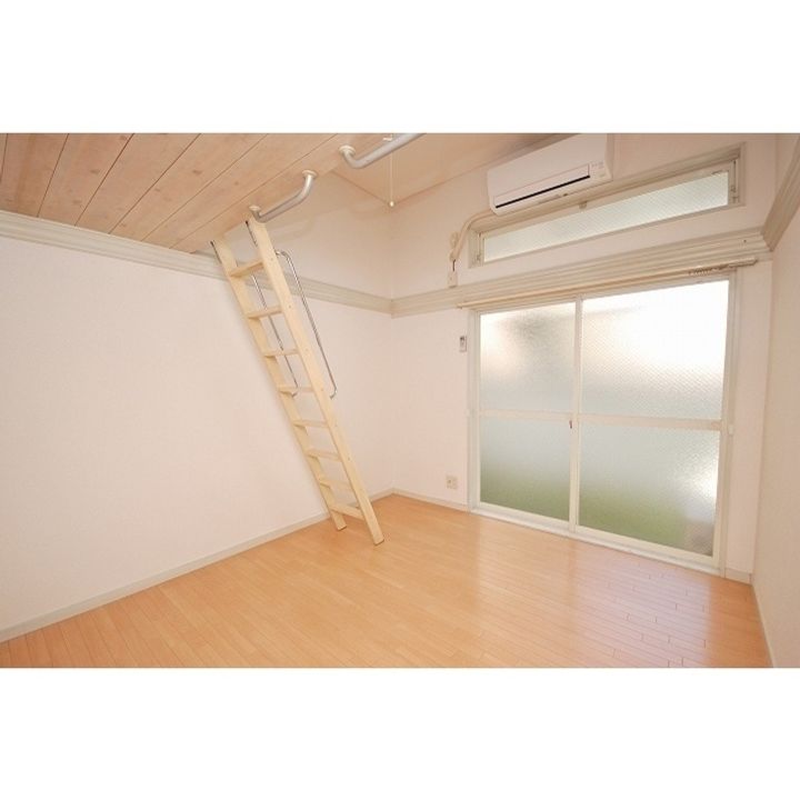 パレス爽和夢来の居間