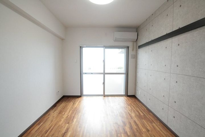 トーマスKIOの居間