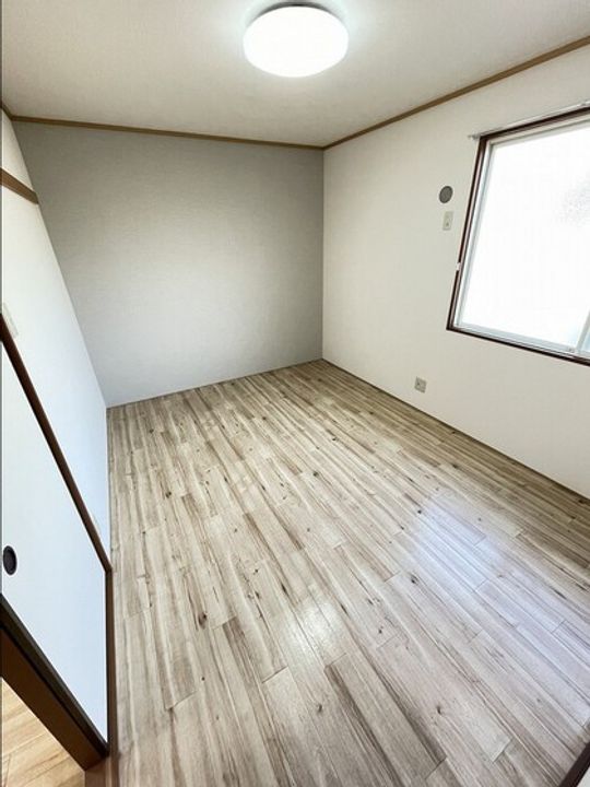雨あがりの虹 A棟の内装
