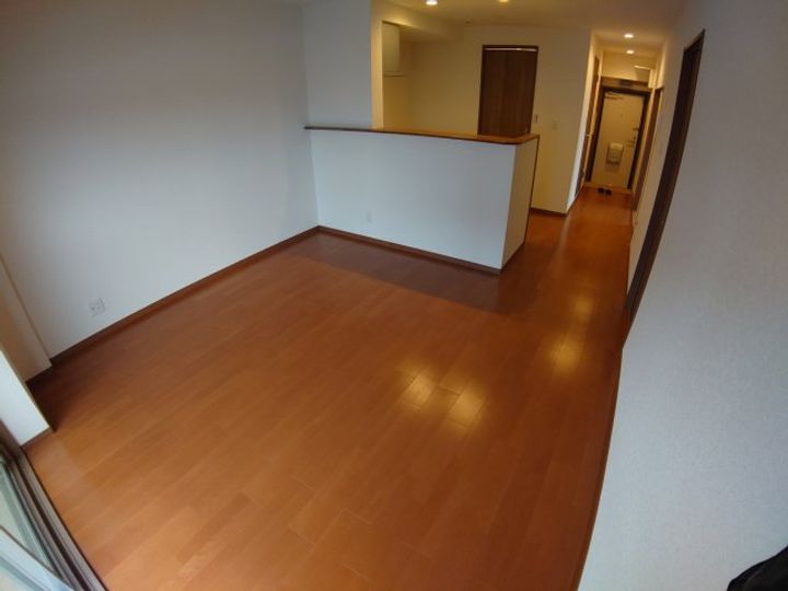 クリアコート伊丹の居間