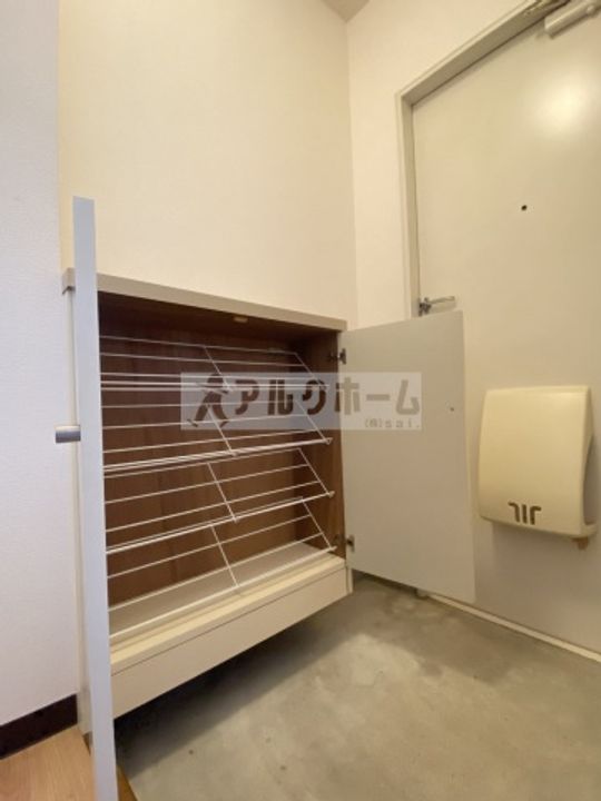 アネックス光の玄関