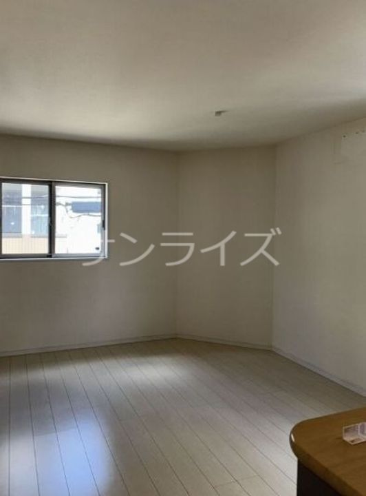 大阪府大阪市生野区中川西1(一戸建)の賃貸物件の居間