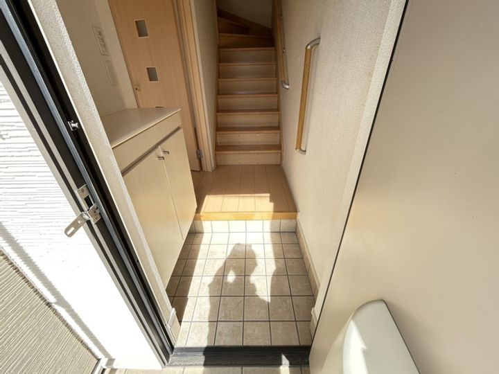 エアリーコートの玄関