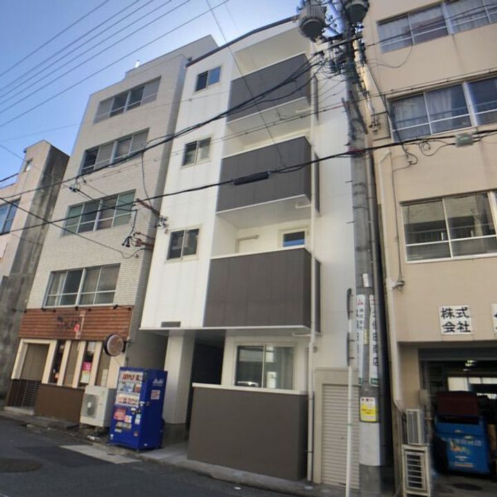 グランレーヴ千代田の地図