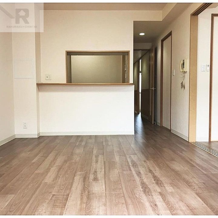 ヴェルテ忍ヶ丘II番館の居間