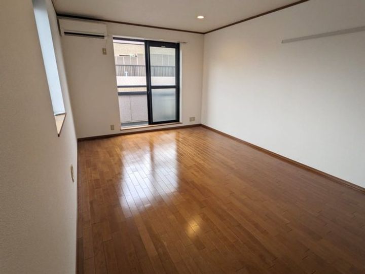 代沢プラザの居間