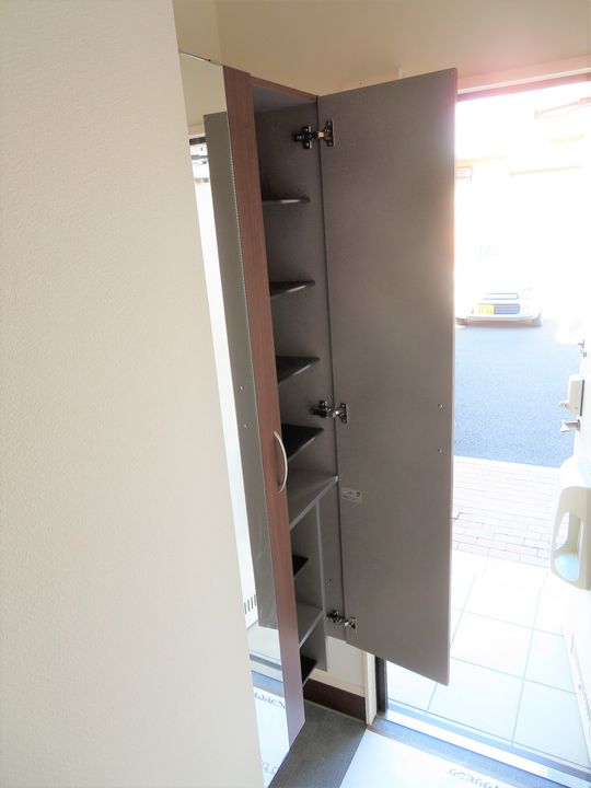 サダル・スウド Bの玄関