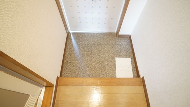 レスポール大谷の玄関