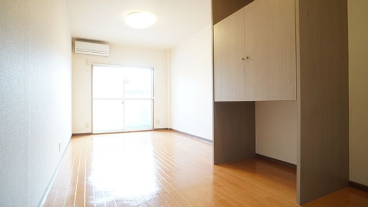 レスポール大谷の居間