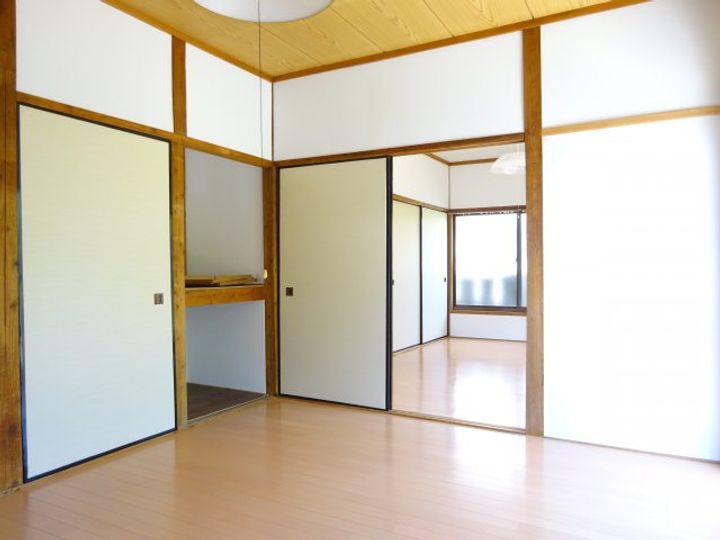 佐賀県唐津市東城内(一戸建)の賃貸物件の居間